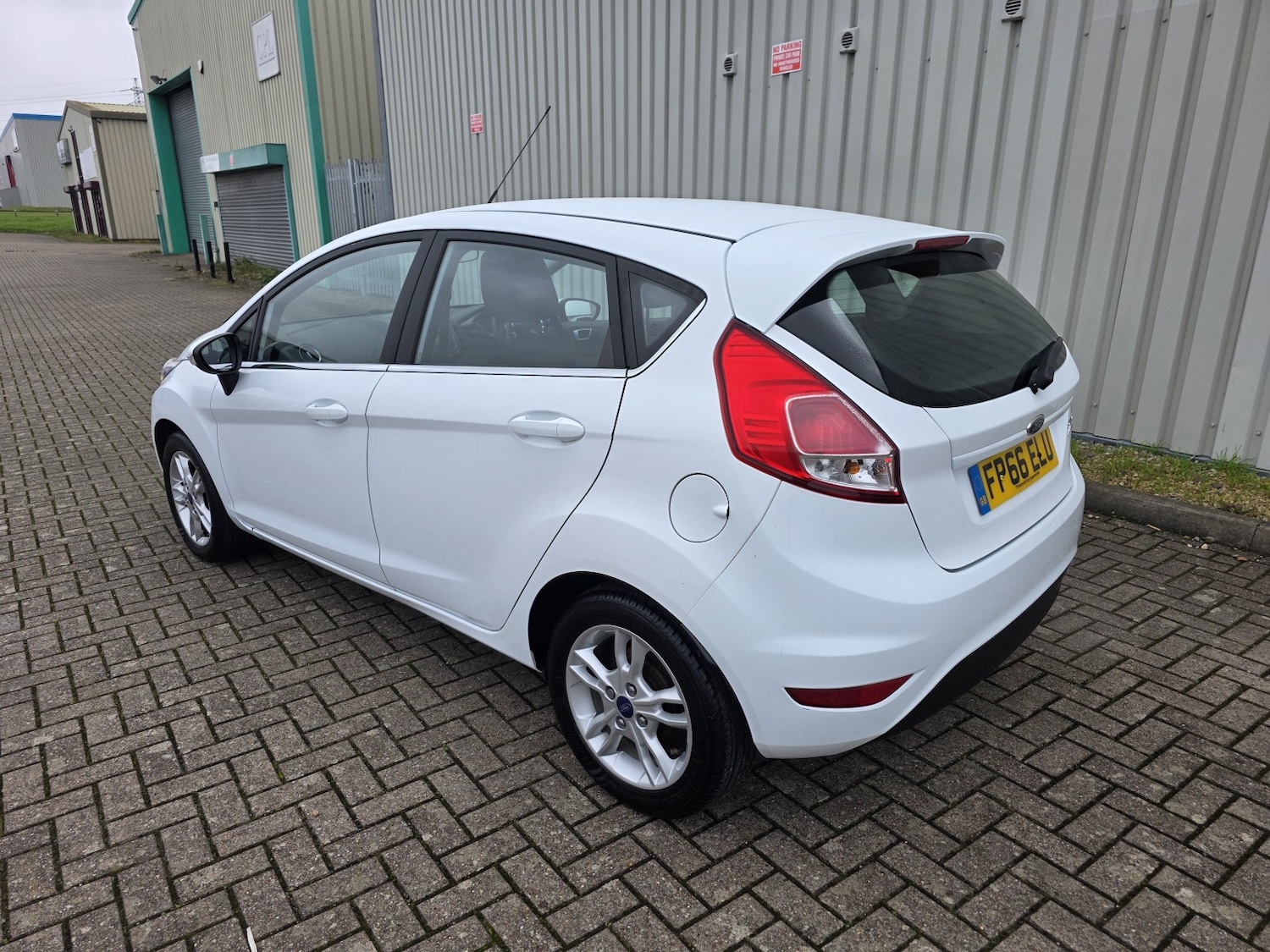 Used Ford Fiesta 2016 for sale - 76536820: Photo 9