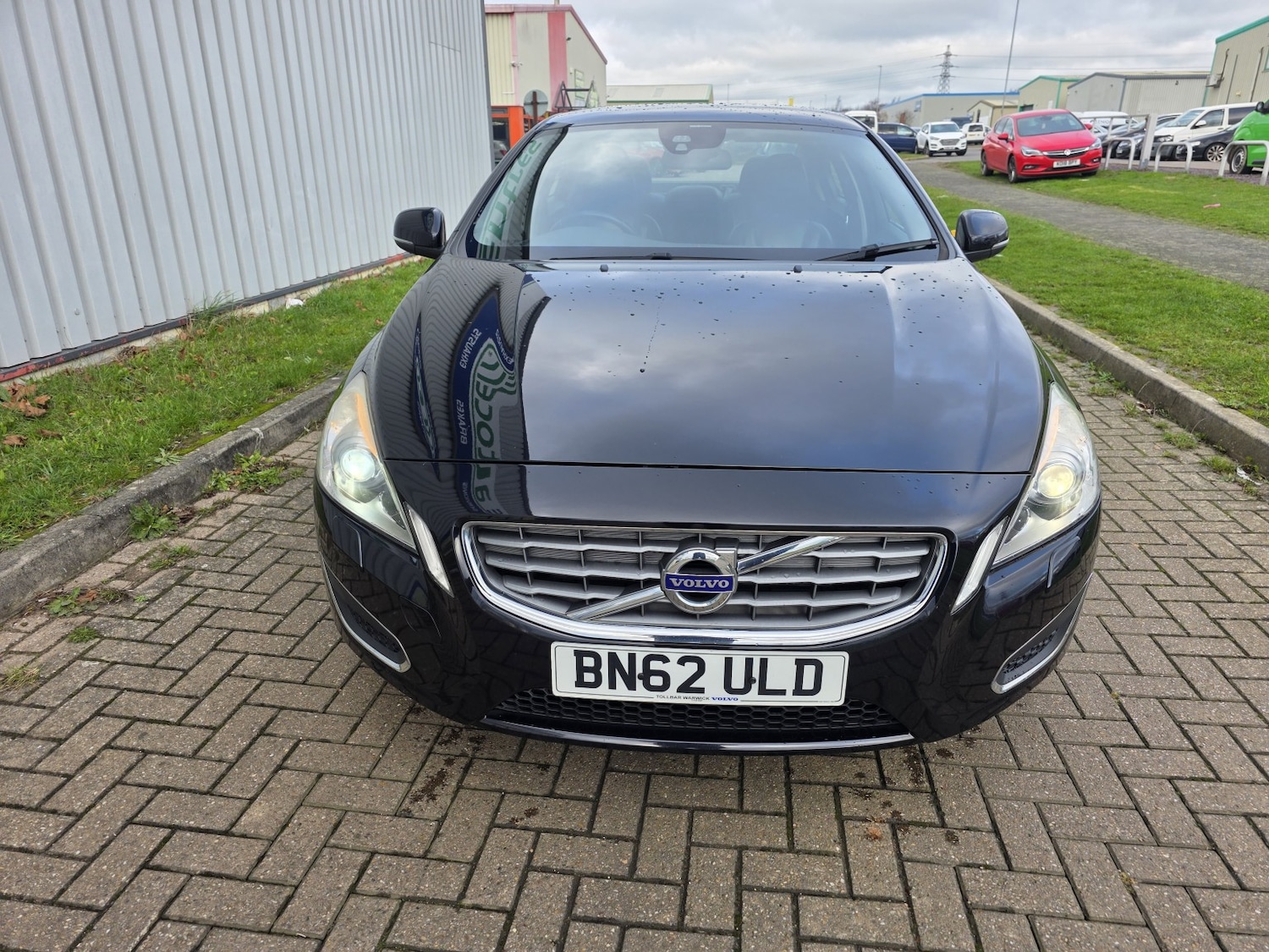 Used Volvo S60 2013 for sale - 76631521: Photo 4
