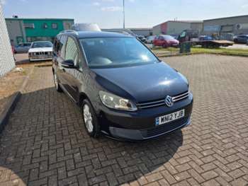 Used Volkswagen Touran 2012 for sale - 74918012: Photo