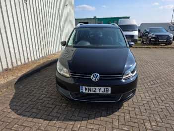 Used Volkswagen Touran 2012 for sale - 74918012: Photo