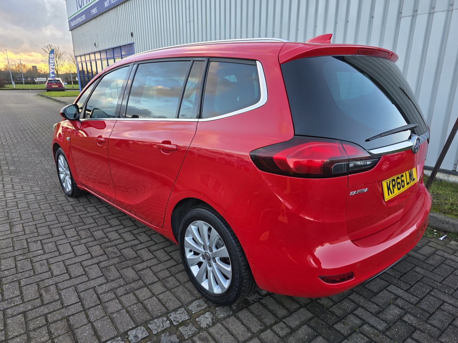 Used Vauxhall Zafira 2016 for sale - 77225244: Photo 8