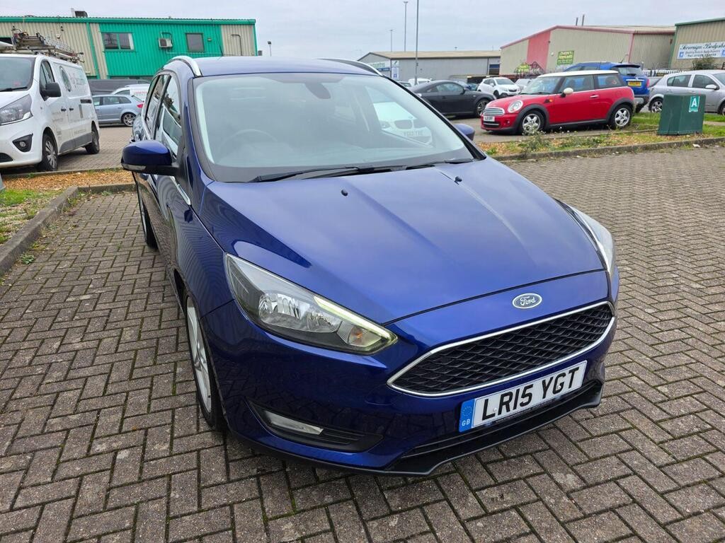 Used Ford Focus 2015 for sale - 76536712: Photo 2