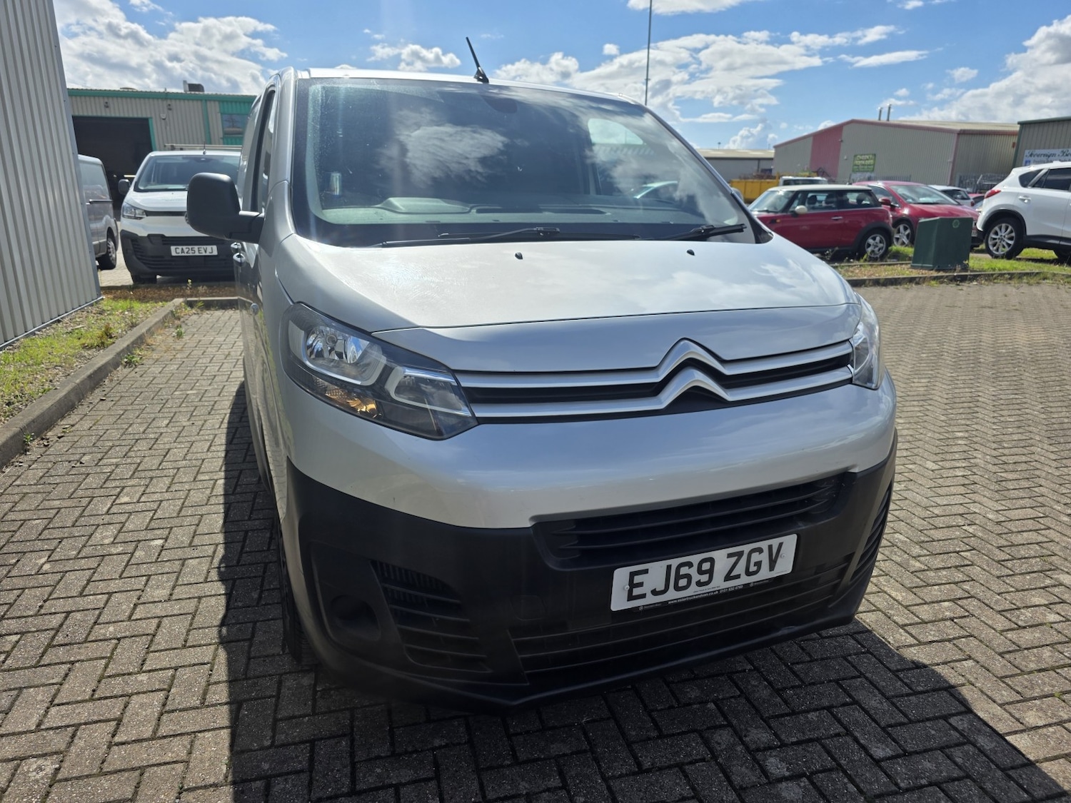 Used Citroen Dispatch 2019 for sale - 77395136: Photo 2