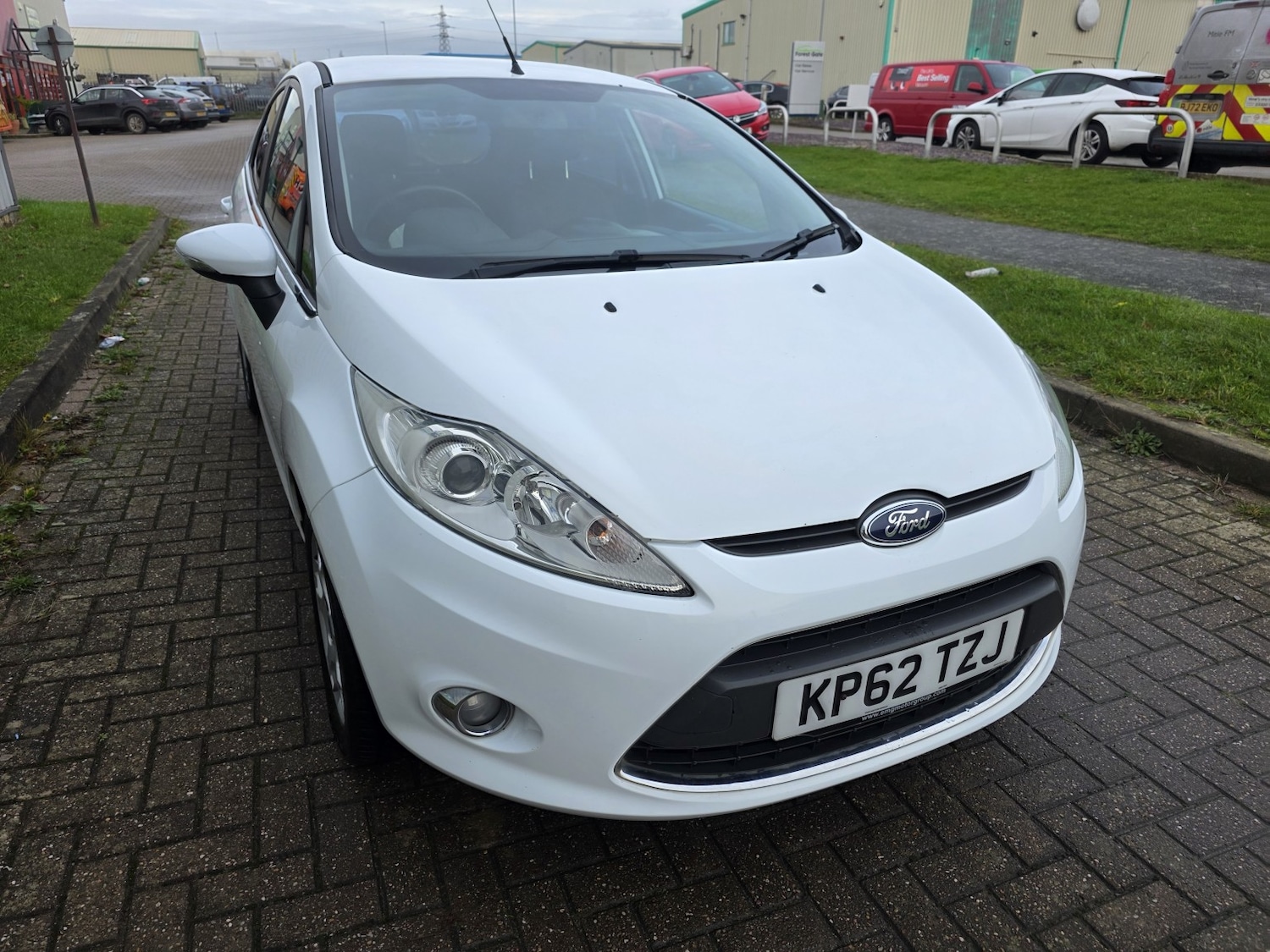Used Ford Fiesta 2012 for sale - 76559961: Photo 2