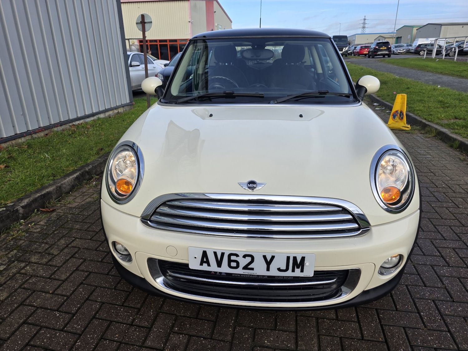 Used MINI Hatch 2012 for sale - 76863918: Photo 4