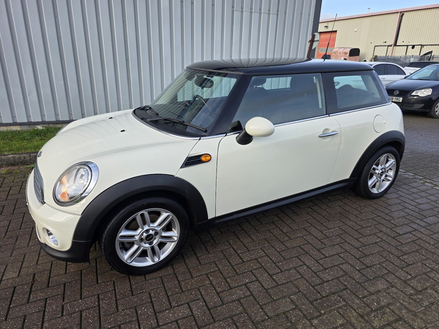 Used MINI Hatch 2012 for sale - 76863918: Photo 6