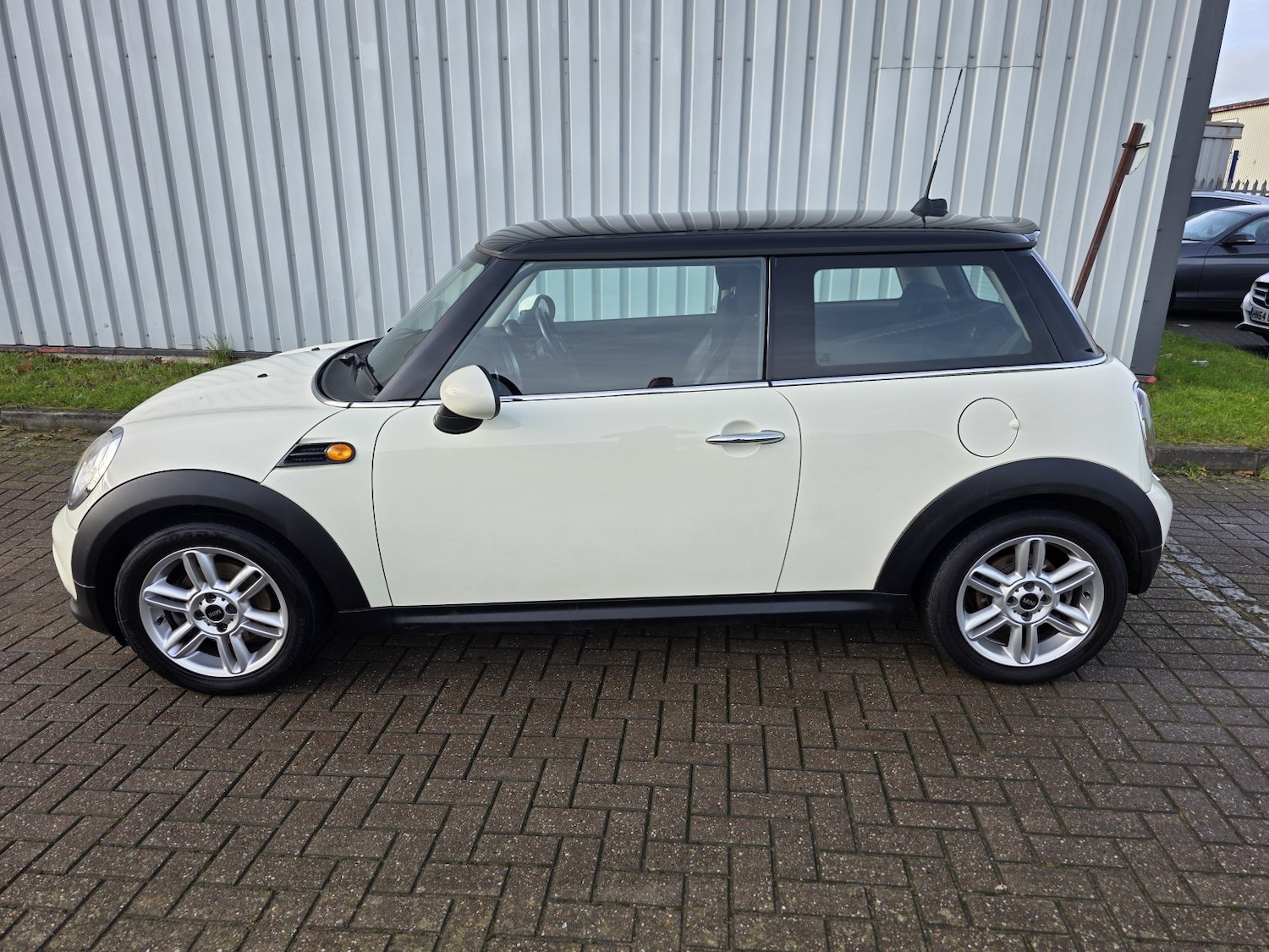 Used MINI Hatch 2012 for sale - 76863918: Photo 7