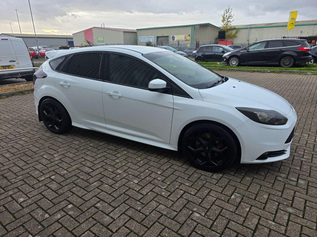 Used Ford Focus 2014 for sale - 76536681: Photo 11