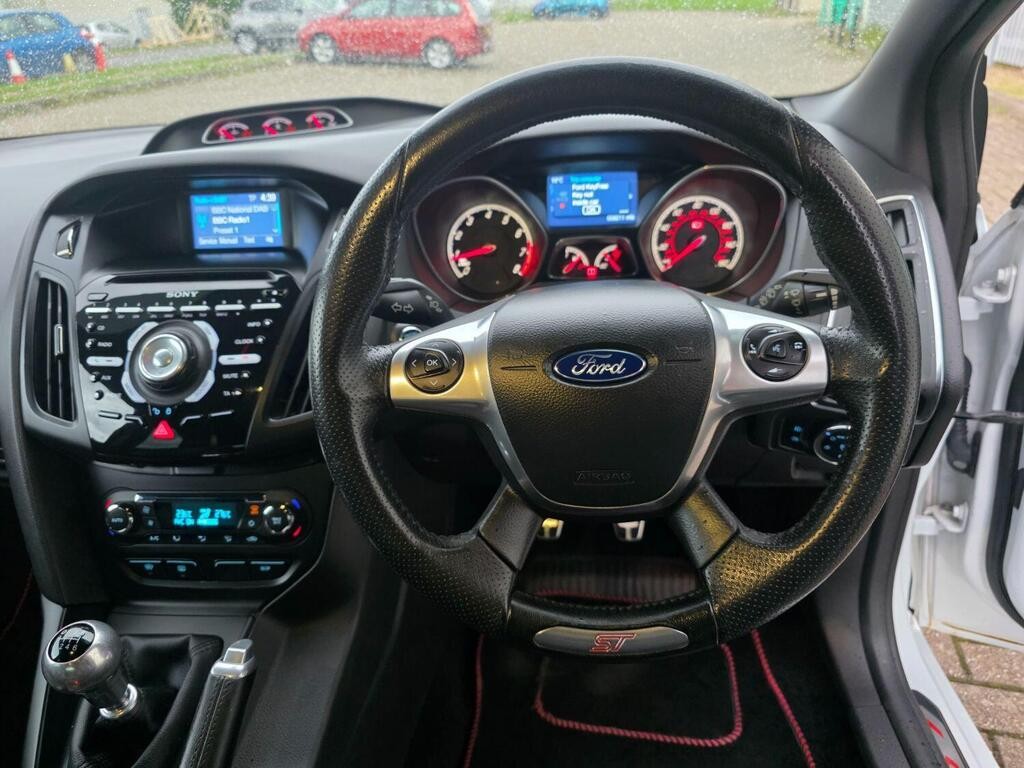 Used Ford Focus 2014 for sale - 76536681: Photo 13