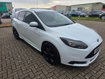 Used Ford Focus 2014 for sale - 76536681: Photo