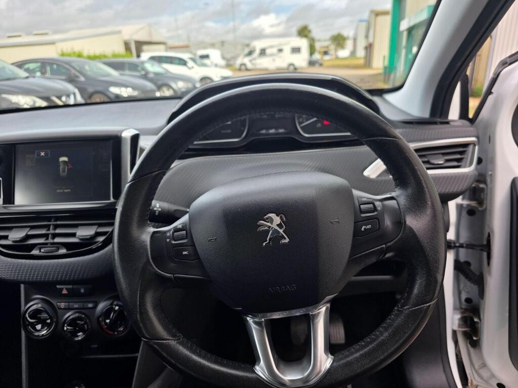 Used Peugeot 2008 2016 for sale - 76536845: Photo 14