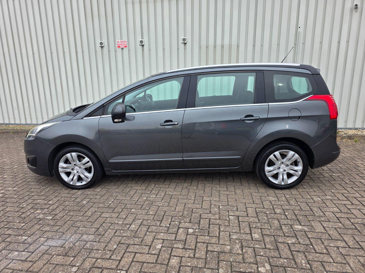 Used Peugeot 5008 2014 for sale - 76536741: Photo 7