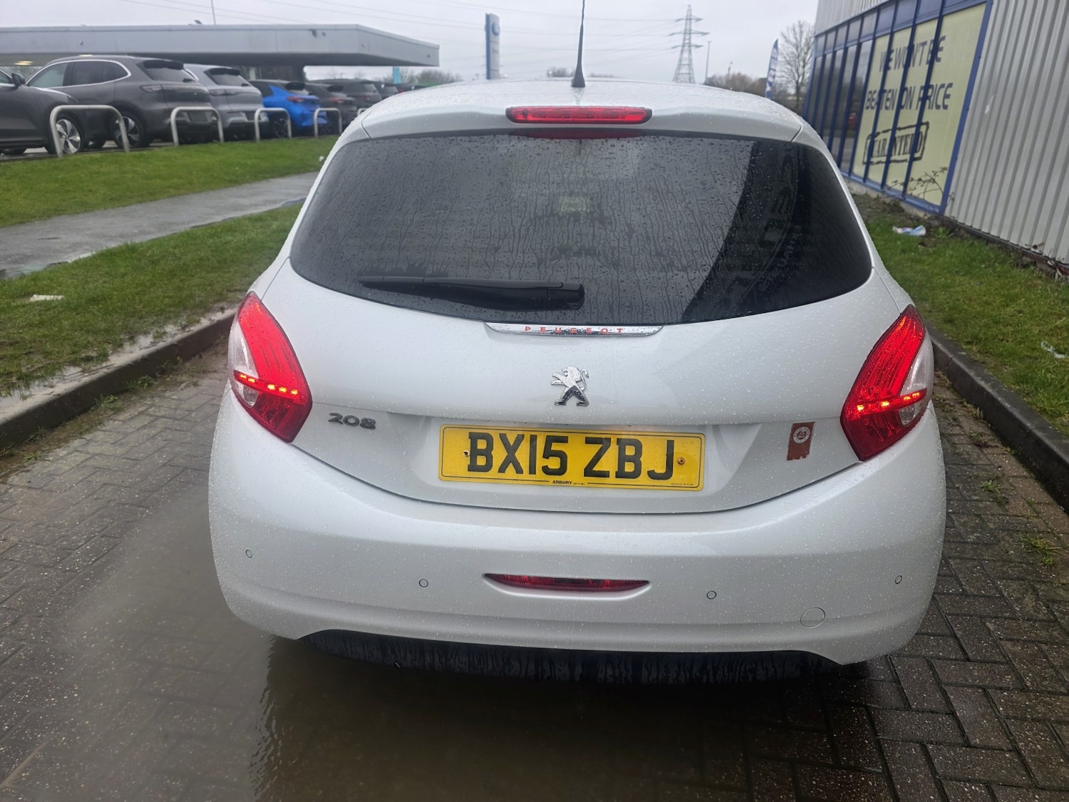 Used Peugeot 208 2015 for sale - 77595309: Photo 8