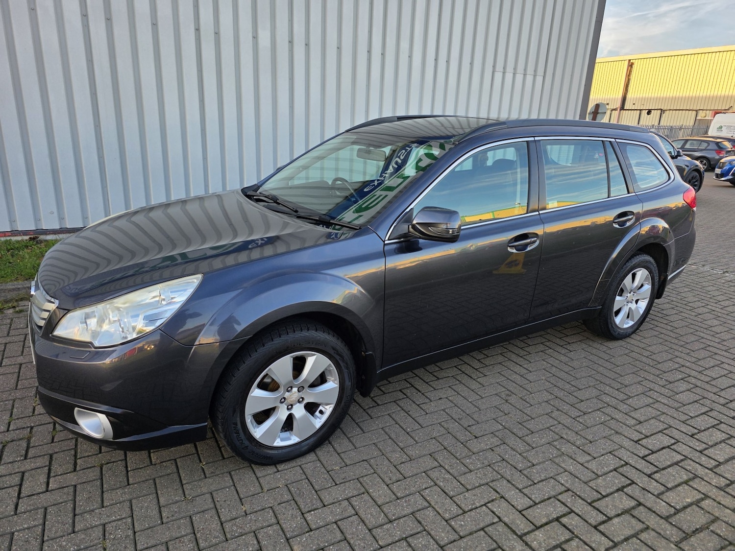 Used Subaru Outback 2010 for sale - 76656151: Photo 6
