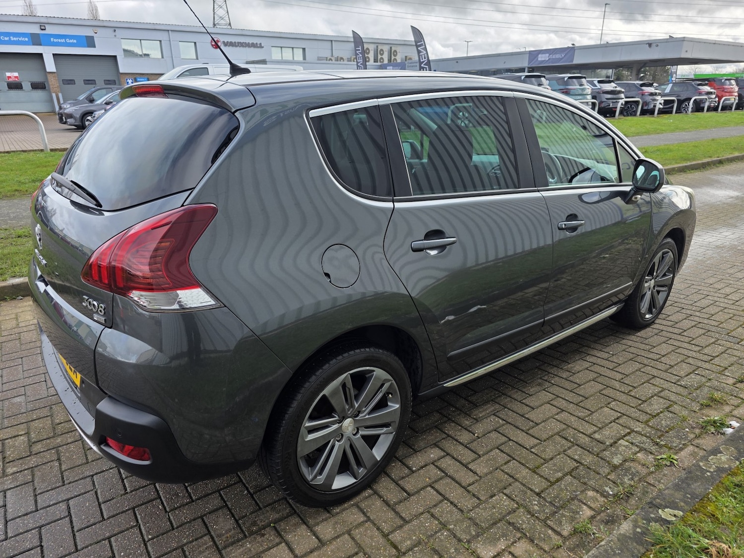 Used Peugeot 3008 2014 for sale - 77694252: Photo 10