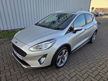 Used Ford Fiesta 2018 for sale - 76571103: Photo