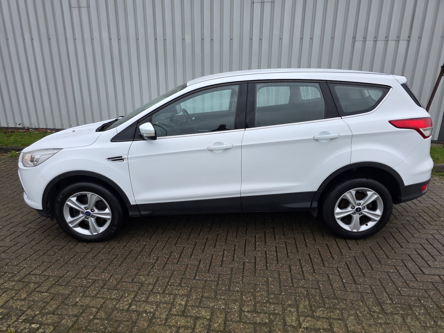 Used Ford Kuga 2015 for sale - 76924465: Photo 6