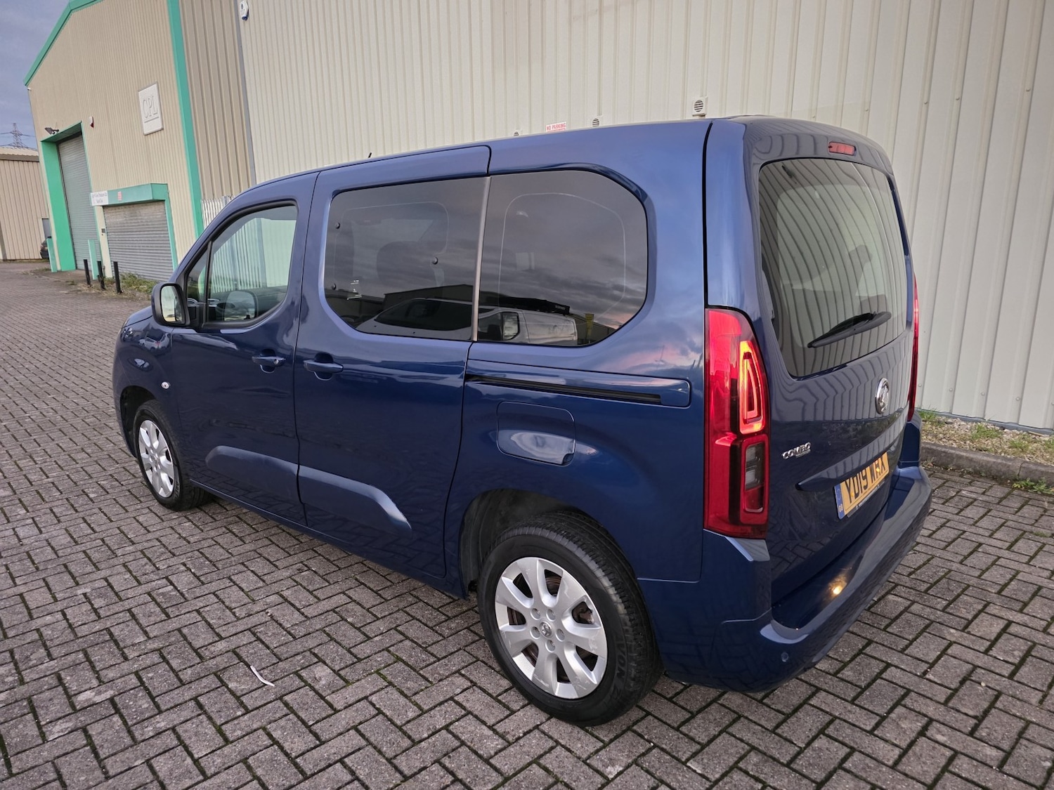 Used Vauxhall Combo Life 2019 for sale - 76536709: Photo 9