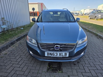 Used Volvo V70 2013 for sale - 79060225: Photo
