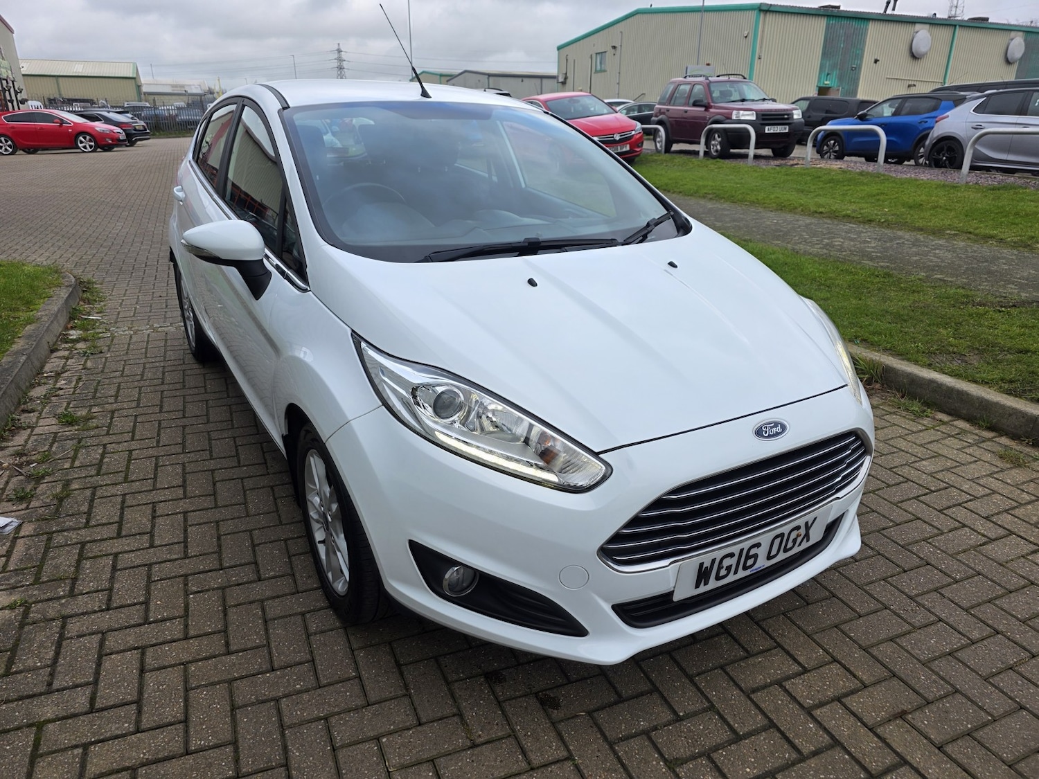Used Ford Fiesta 2016 for sale - 76911027: Photo 2