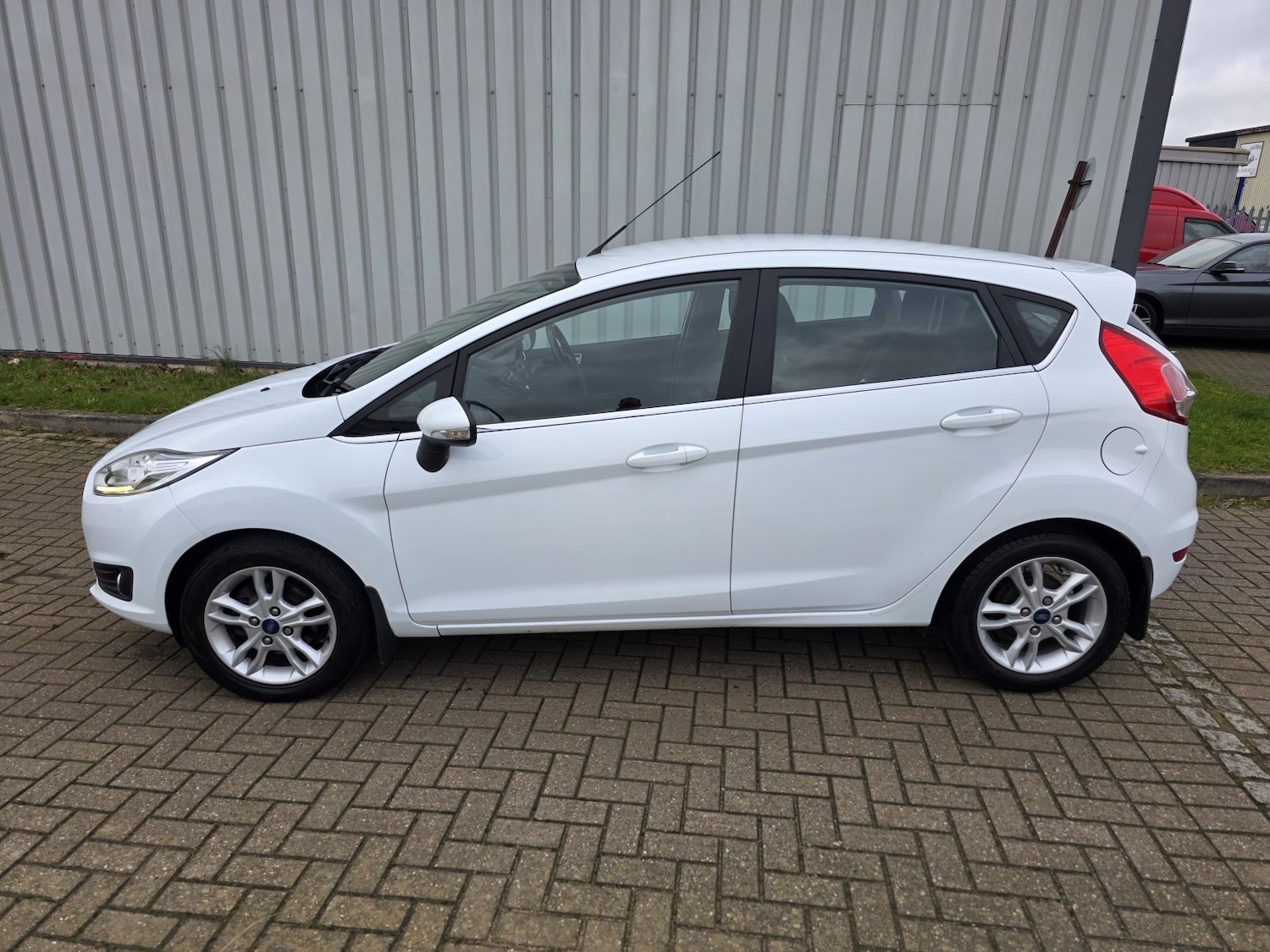 Used Ford Fiesta 2016 for sale - 76911027: Photo 7