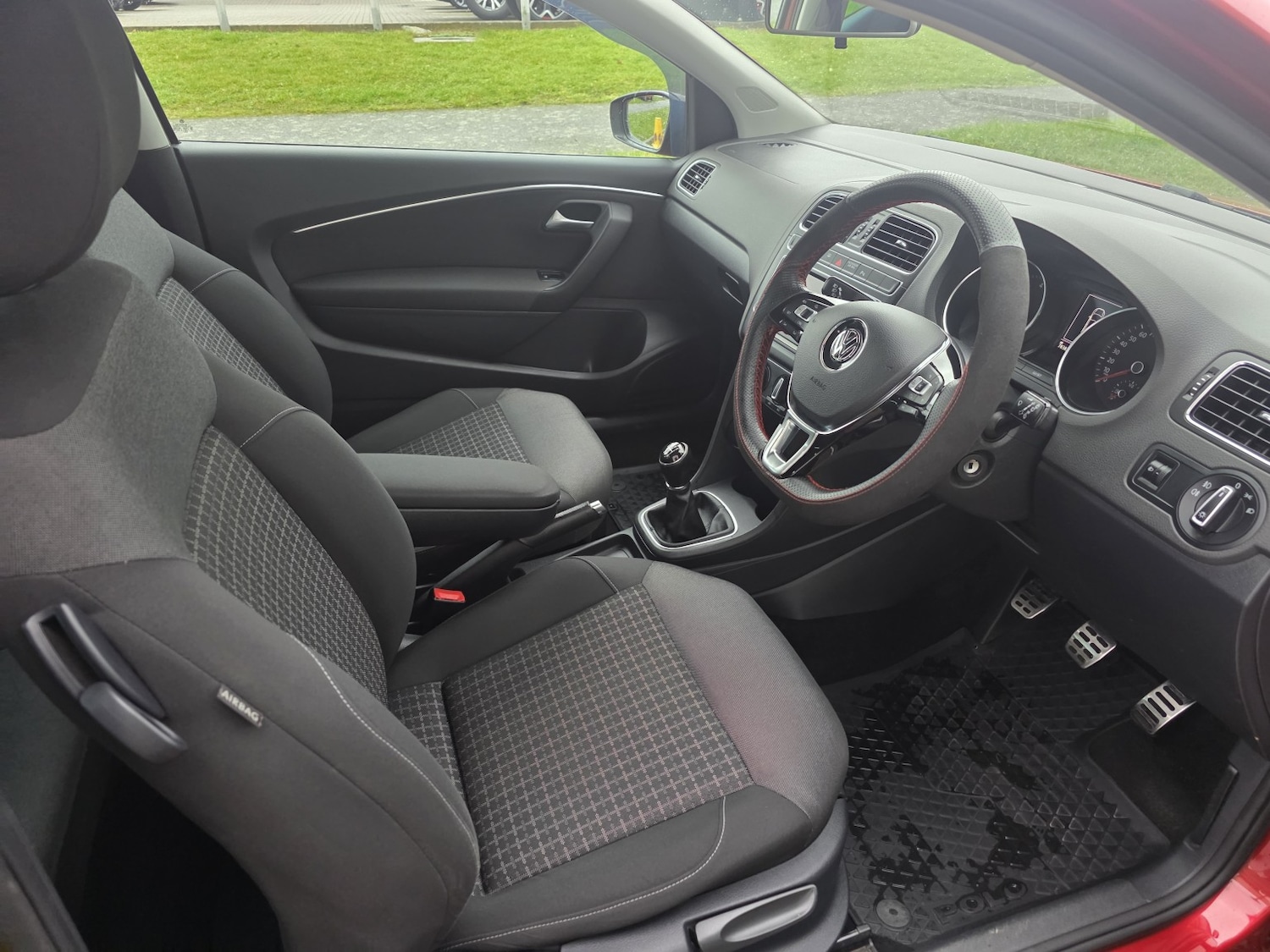 Used Volkswagen Polo 2014 for sale - 76769830: Photo 13