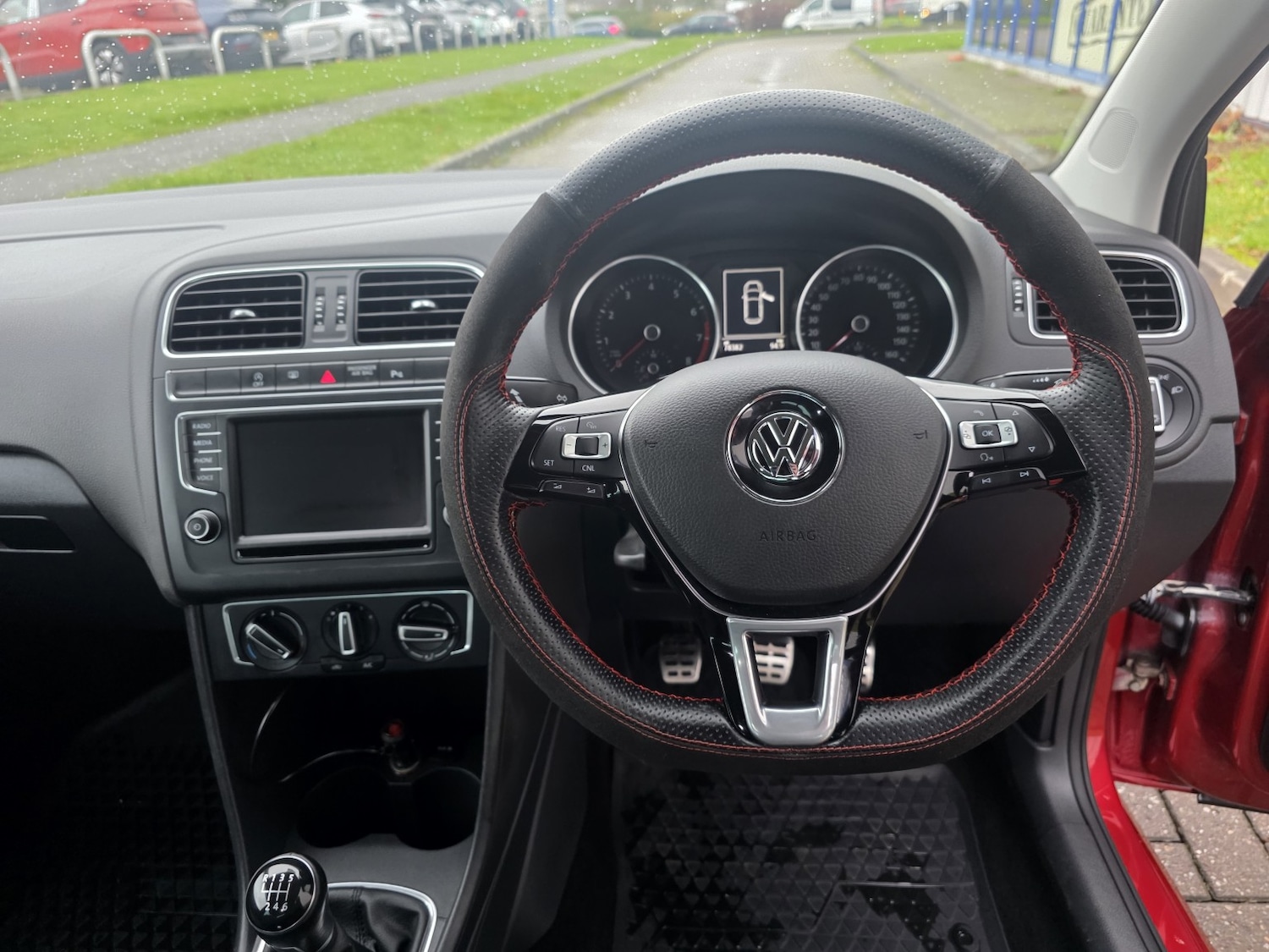 Used Volkswagen Polo 2014 for sale - 76769830: Photo 14