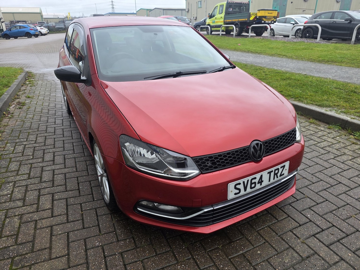 Used Volkswagen Polo 2014 for sale - 76769830: Photo 2