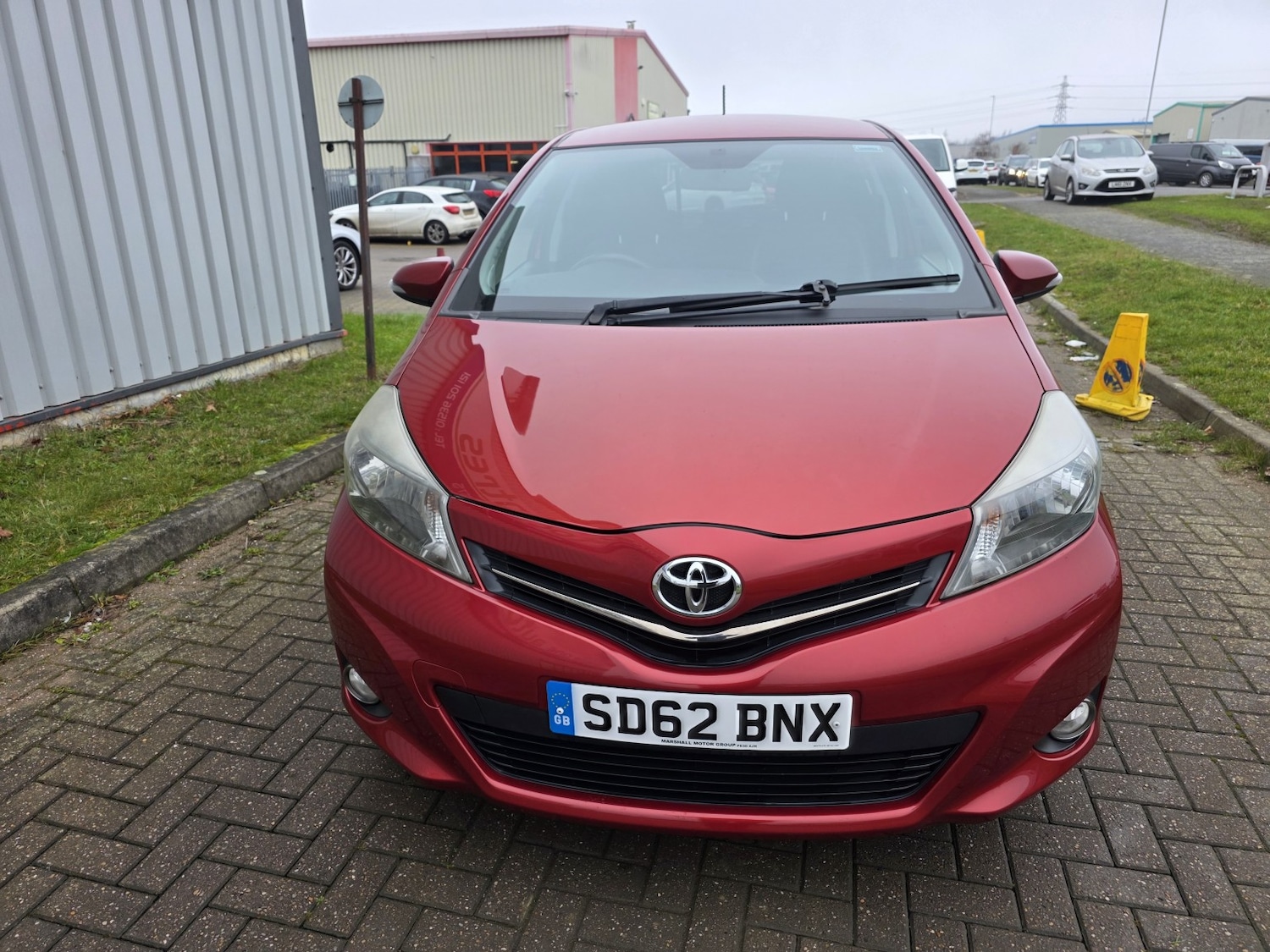 Used Toyota Yaris 2012 for sale - 77140745: Photo 3