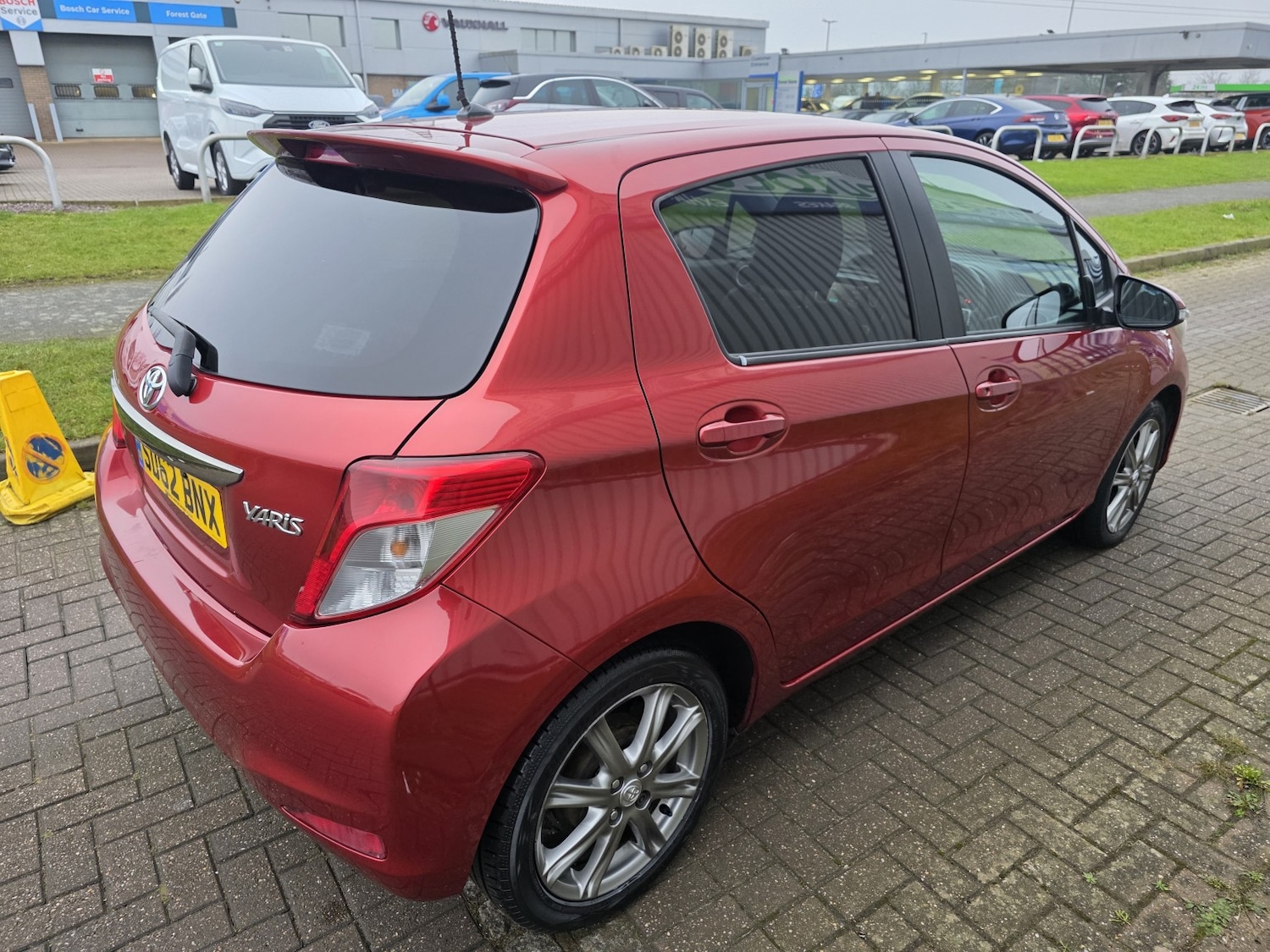 Used Toyota Yaris 2012 for sale - 77140745: Photo 9