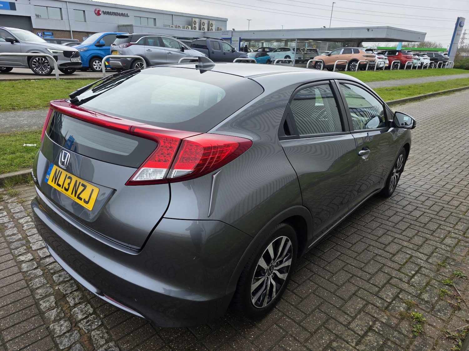 Used Honda Civic 2013 for sale - 77173104: Photo 10