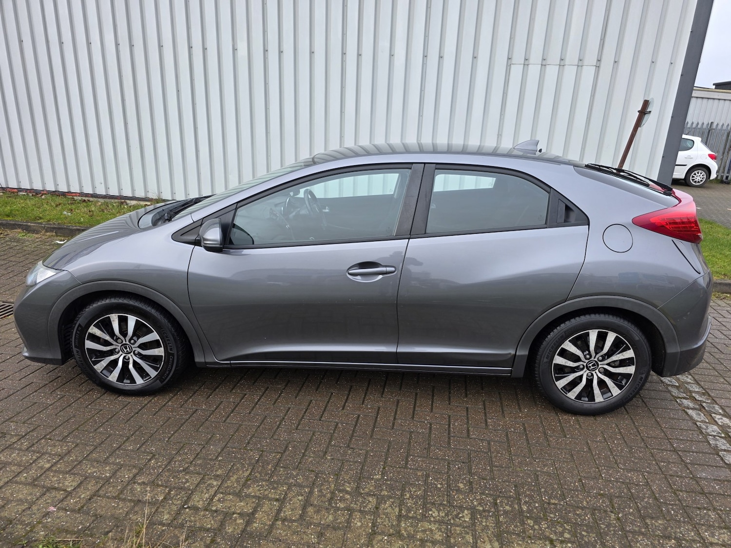 Used Honda Civic 2013 for sale - 77173104: Photo 7