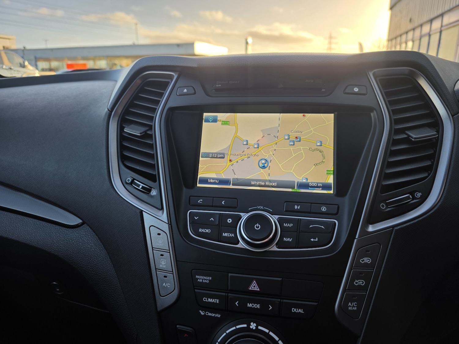 Used Hyundai Santa Fe 2015 for sale - 77008090: Photo 14