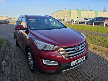 Used Hyundai Santa Fe 2015 for sale - 77008090: Photo