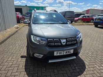Used Dacia Sandero Stepway 2017 for sale - 75178205: Photo