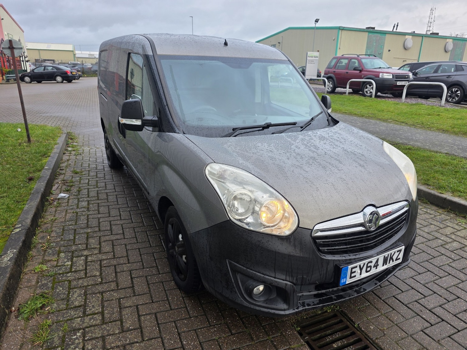 Used Vauxhall Combo 2015 for sale - 76924402: Photo 2