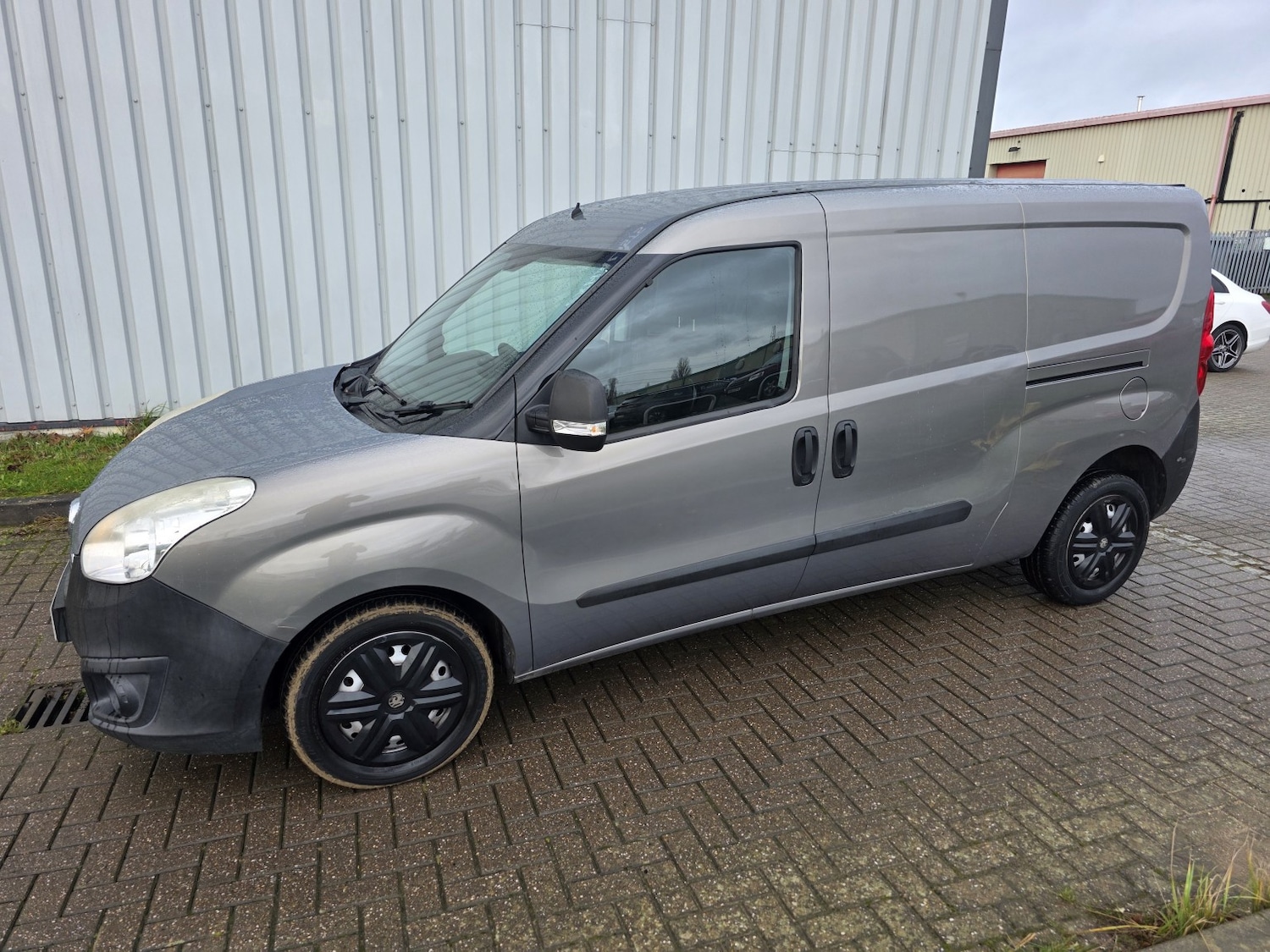 Used Vauxhall Combo 2015 for sale - 76924402: Photo 5