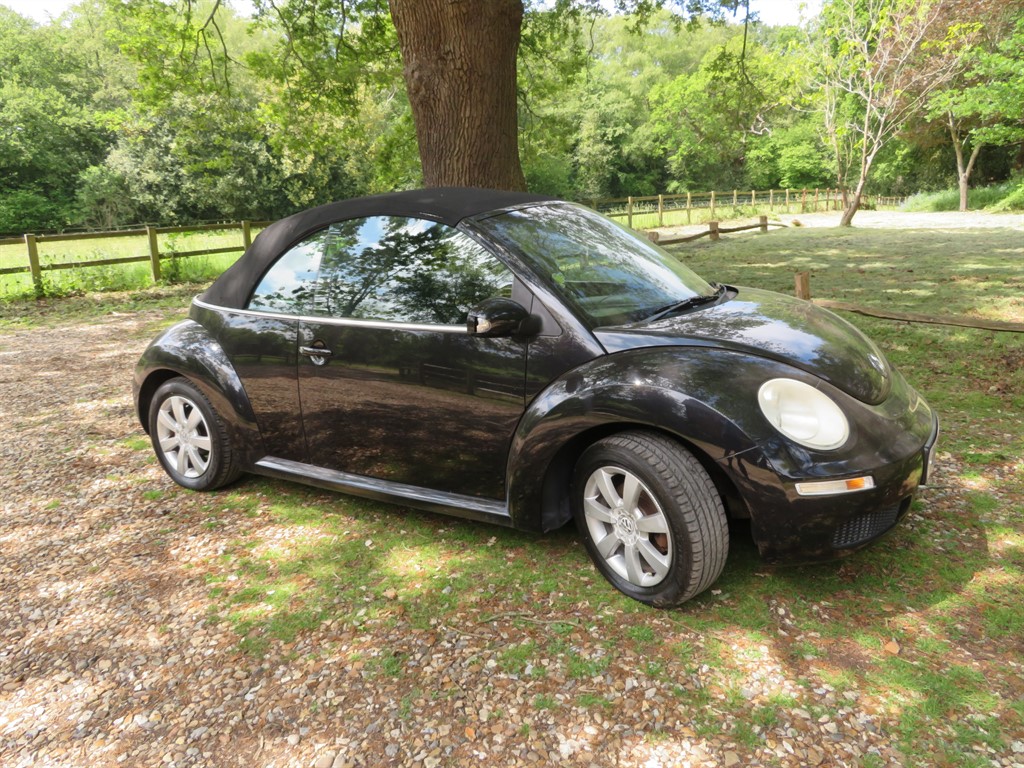 Used Volkswagen Beetle 2006 for sale - 77539083: Photo 5