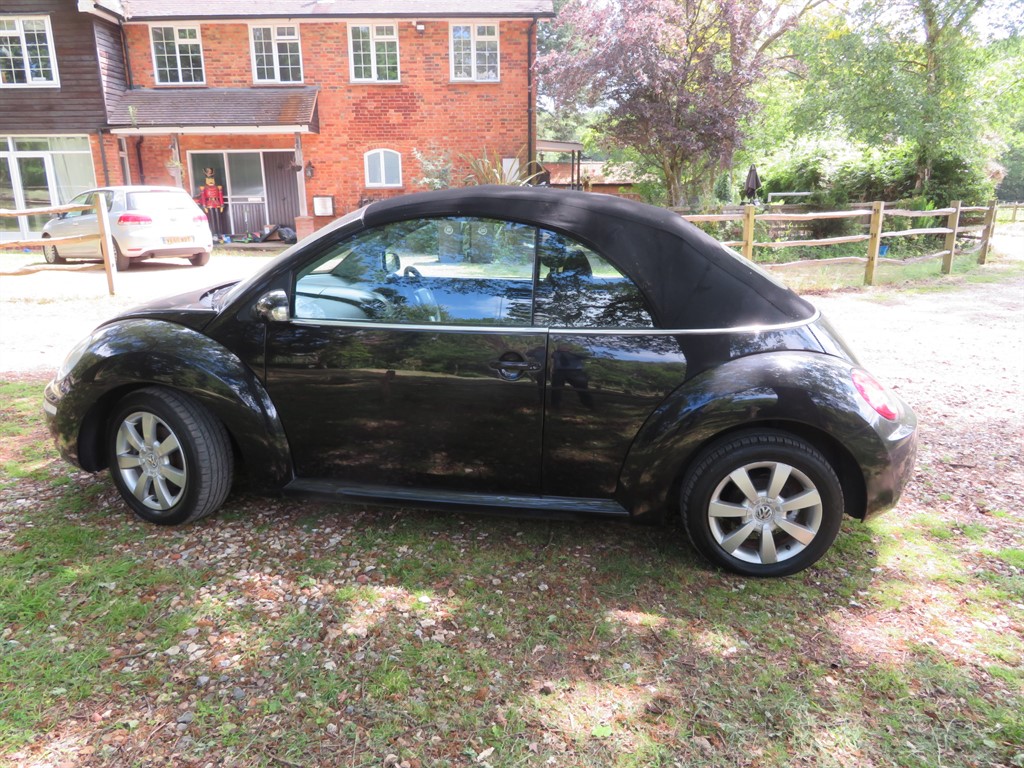 Used Volkswagen Beetle 2006 for sale - 77539083: Photo 6