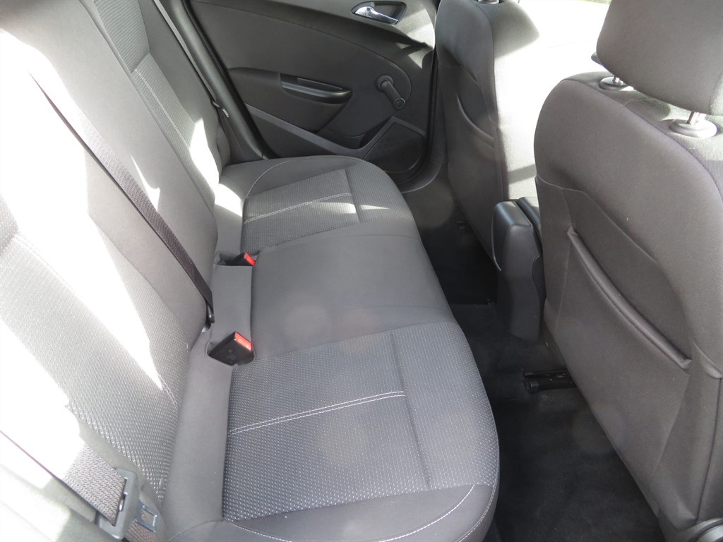 Used Vauxhall Astra 2013 for sale - 77539081: Photo 20