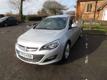 Used Vauxhall Astra 2013 for sale - 77539081: Photo