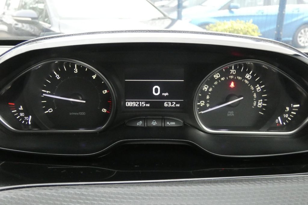 Used Peugeot 2008 2017 for sale - 77212971: Photo 12