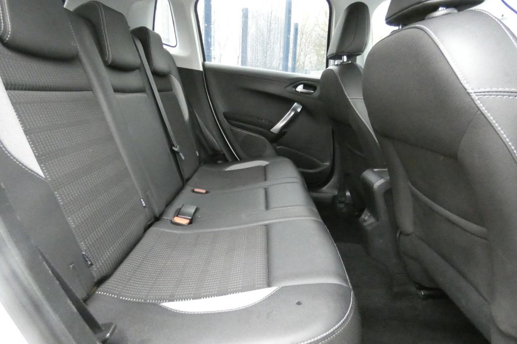 Used Peugeot 2008 2017 for sale - 77212971: Photo 9