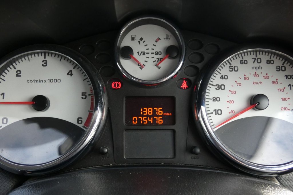 Used Peugeot 207 2012 for sale - 76118840: Photo 12