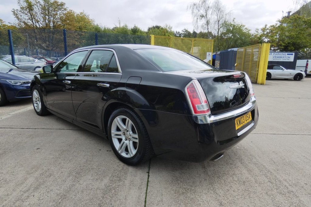 Used Chrysler 300C 2012 for sale - 76010257: Photo 6