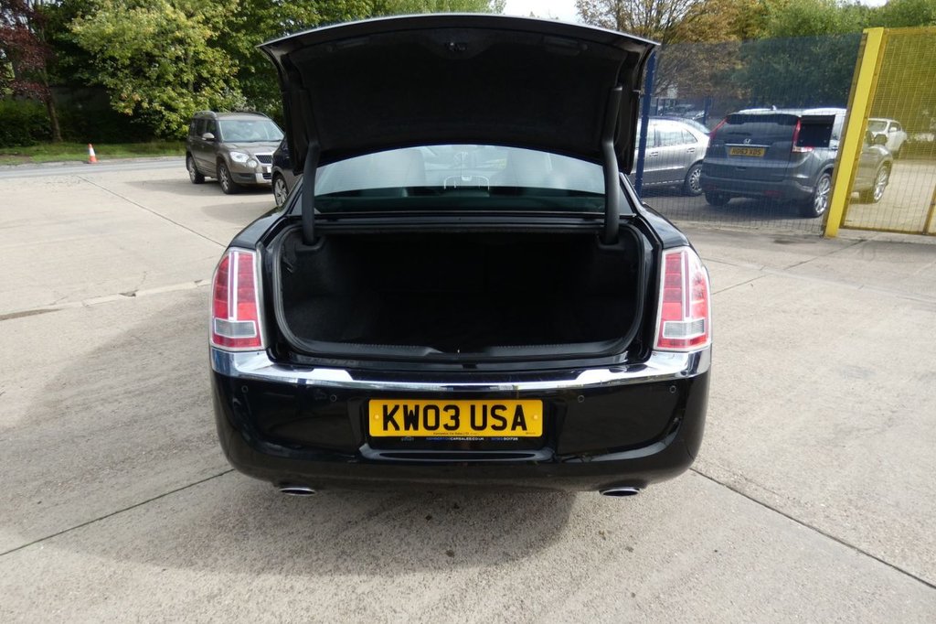 Used Chrysler 300C 2012 for sale - 76010257: Photo 8