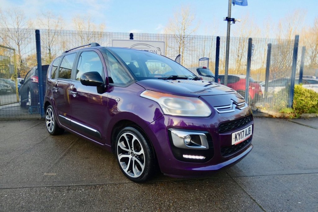 Used Citroen C3 Picasso 2017 for sale - 76783950: Photo 1