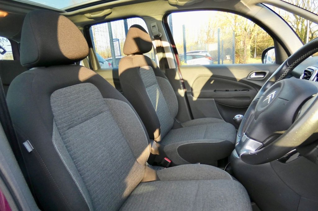 Used Citroen C3 Picasso 2017 for sale - 76783950: Photo 10