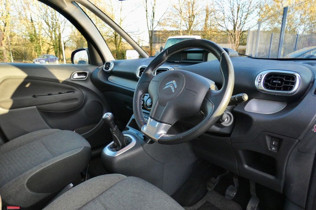 Used Citroen C3 Picasso 2017 for sale - 76783950: Photo 11