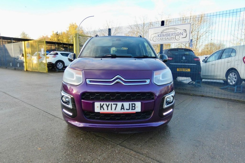 Used Citroen C3 Picasso 2017 for sale - 76783950: Photo 2